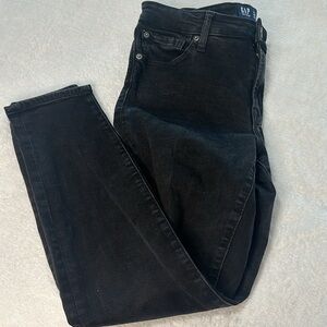 👖GAP Universal Legging Jeans